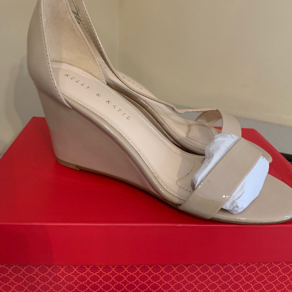 Beige wedges